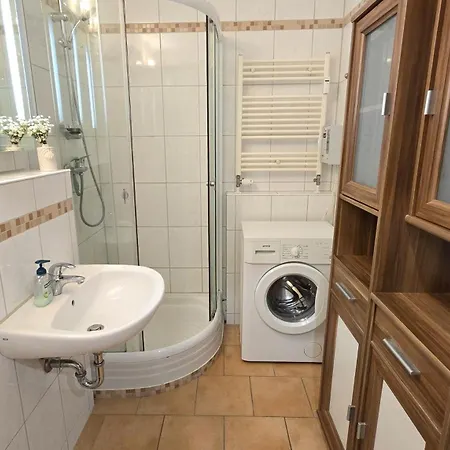 Appartement Seepferdchen In Schoenberg-holm An Der Ostsee